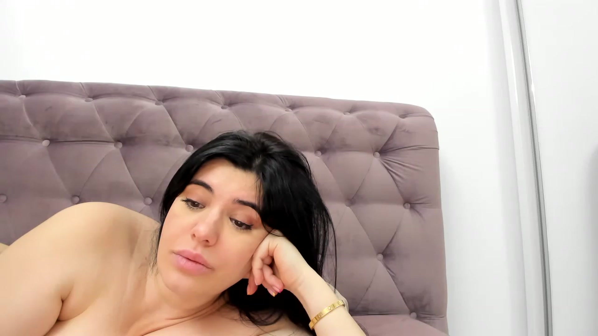 Gallery image thumbnail from Aeena's myfreecams stream on, 06/13/2023, 22:05 image 16 of 20