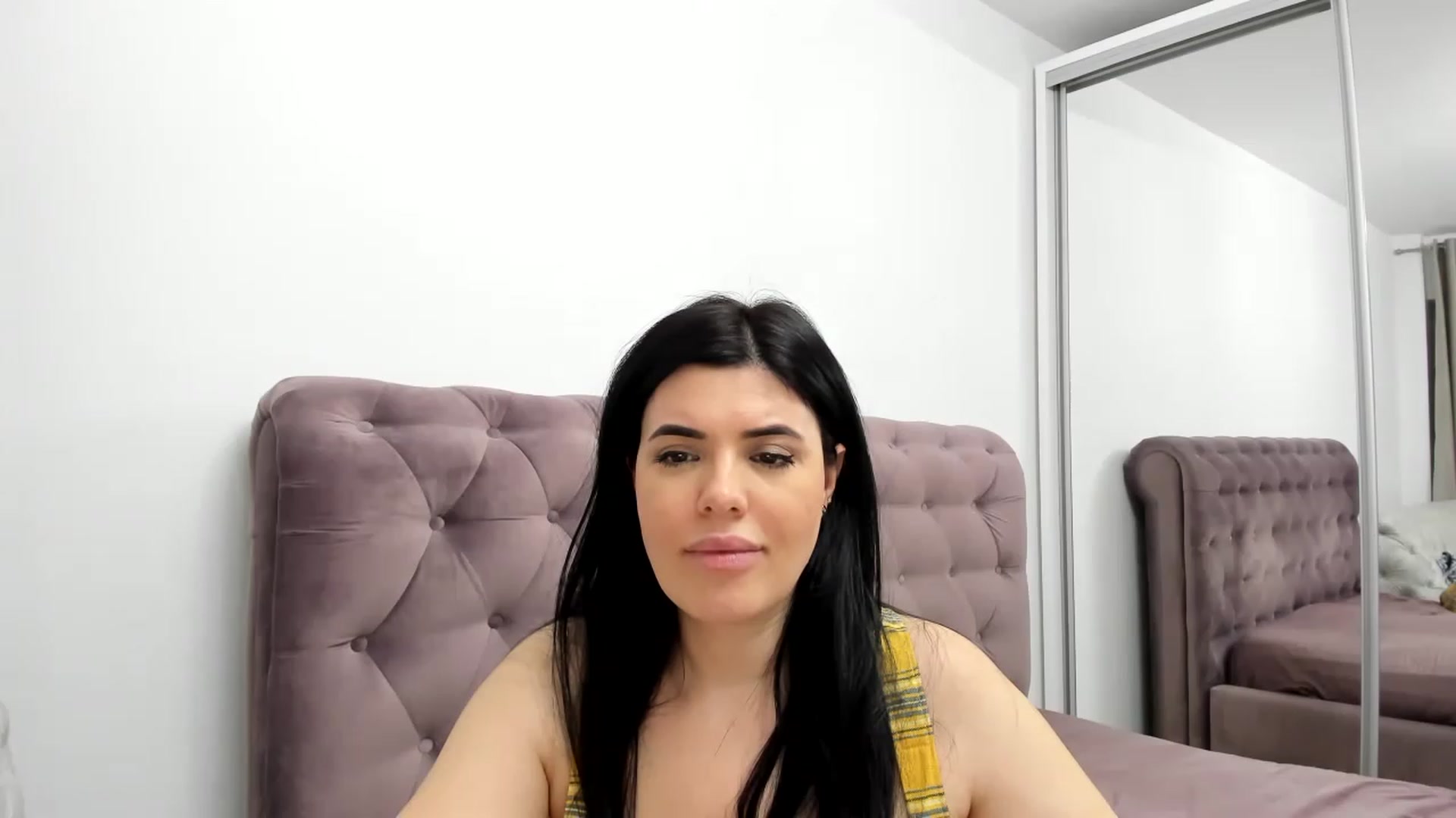 Gallery image thumbnail from Aeena's myfreecams stream on, 06/14/2023, 22:05 image 8 of 20