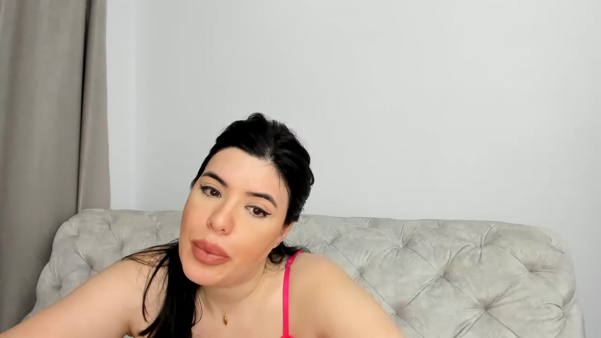 Gallery image thumbnail from Aeena's myfreecams stream on, 06/18/2023, 22:06 image 4 of 20