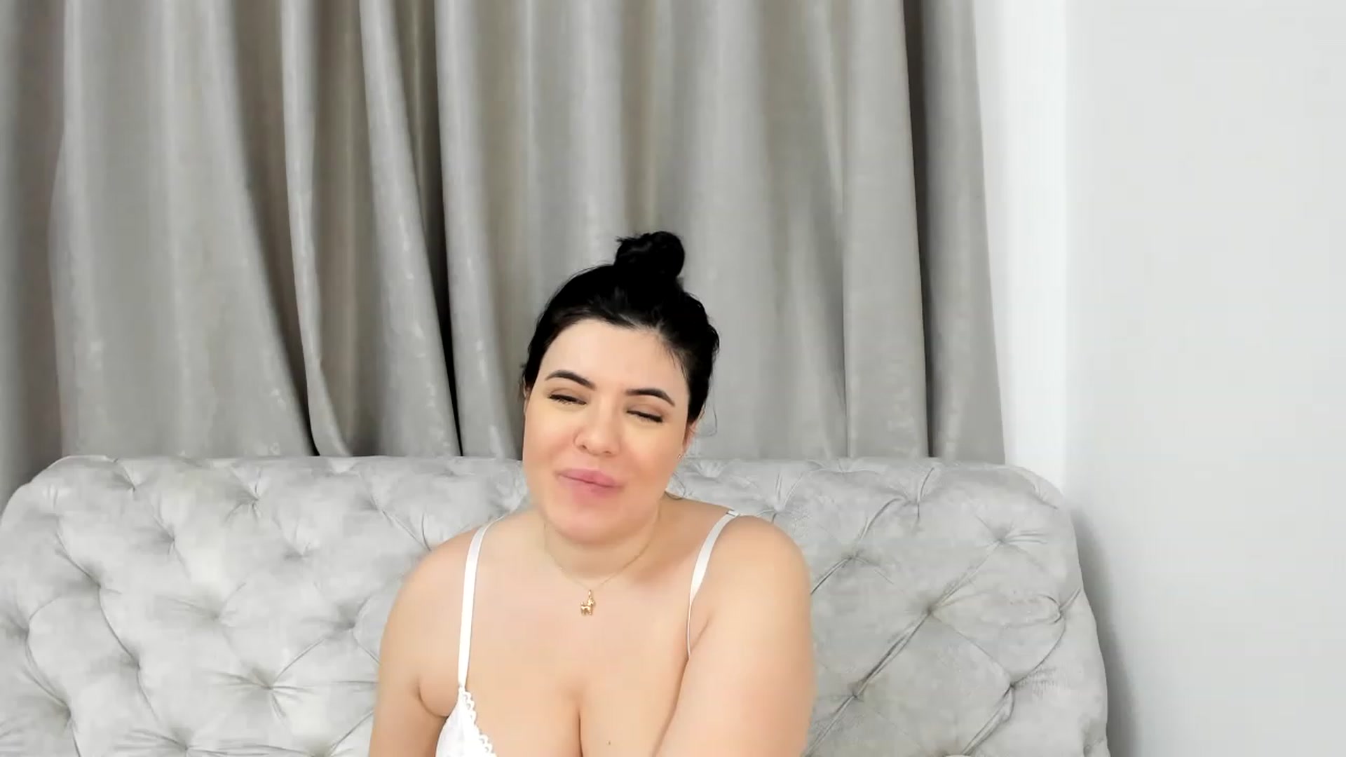 Gallery image thumbnail from Aeena's myfreecams stream on, 06/21/2023, 22:05 image 12 of 20