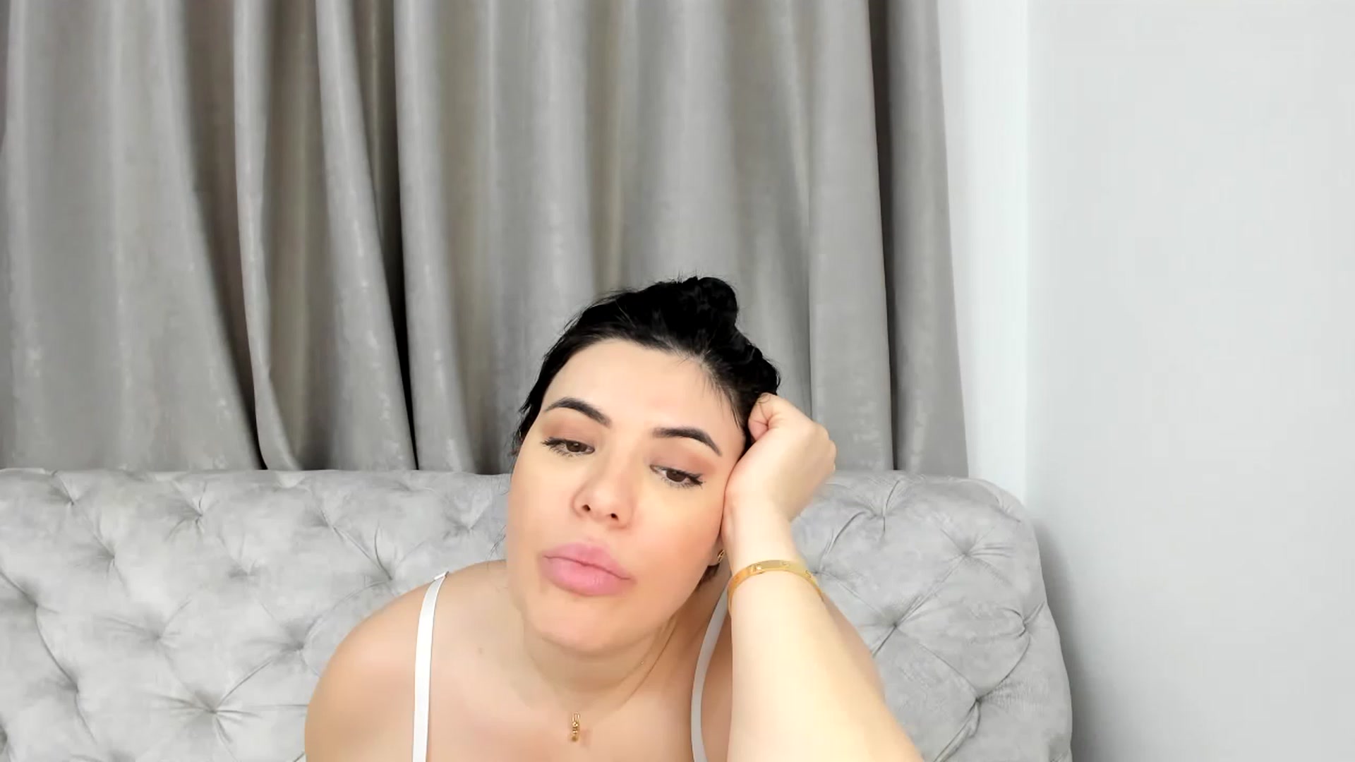 Gallery image thumbnail from Aeena's myfreecams stream on, 06/21/2023, 22:05 image 8 of 20