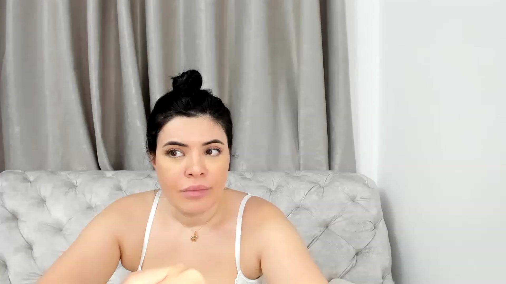 Gallery image thumbnail from Aeena's myfreecams stream on, 06/21/2023, 22:05 image 18 of 20