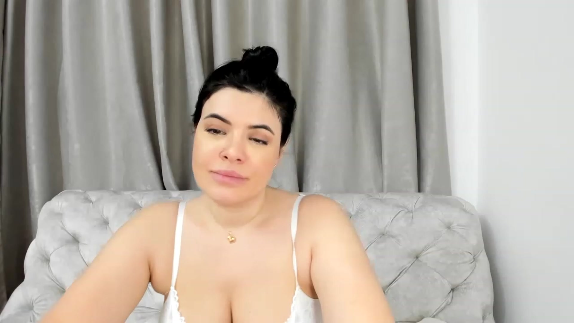 Gallery image thumbnail from Aeena's myfreecams stream on, 06/21/2023, 22:05 image 15 of 20
