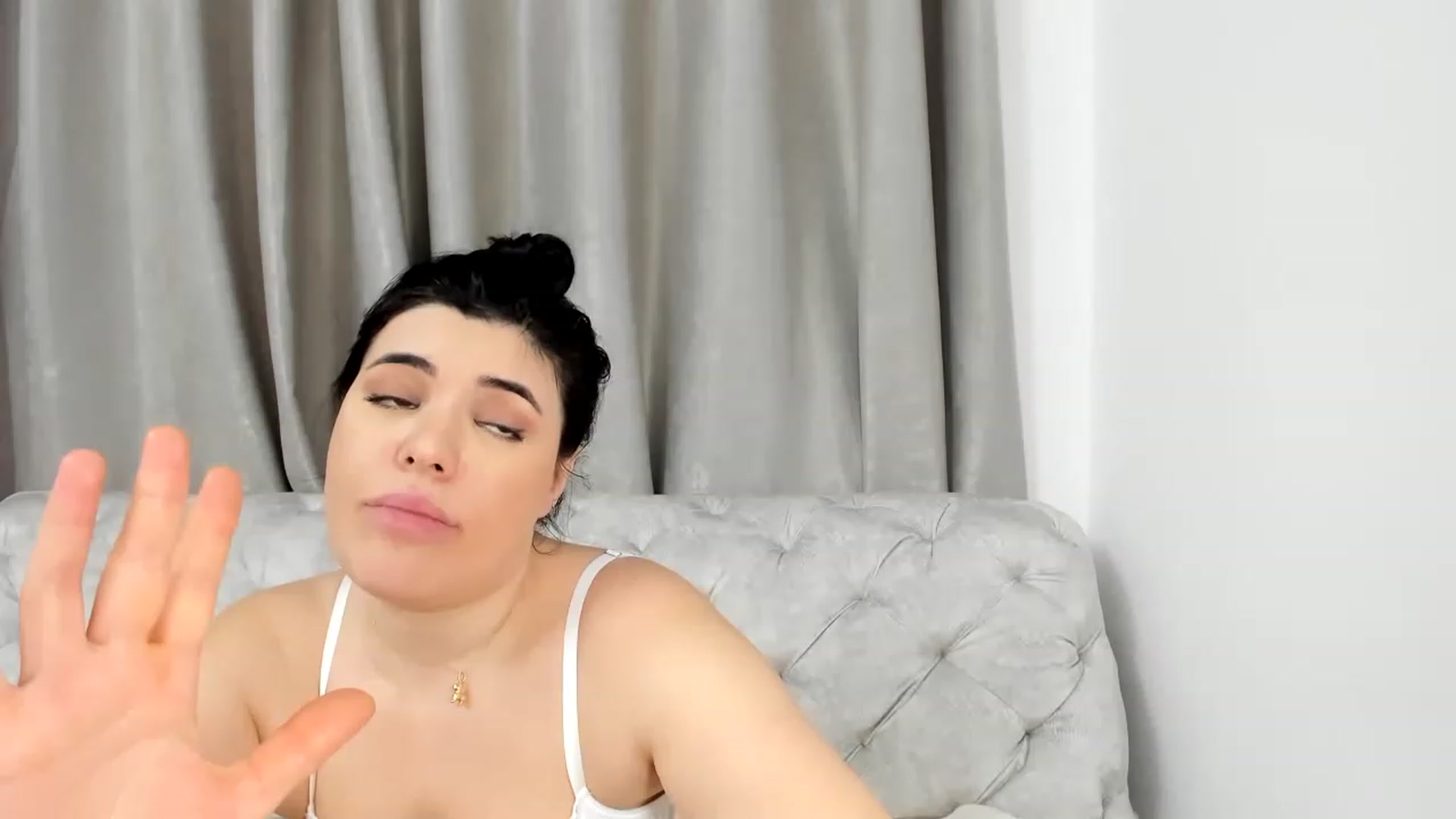 Gallery image thumbnail from Aeena's myfreecams stream on, 06/21/2023, 22:05 image 17 of 20