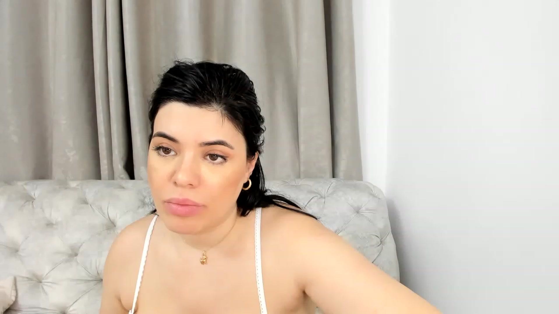 Gallery image thumbnail from Aeena's myfreecams stream on, 06/22/2023, 21:29 image 1 of 20