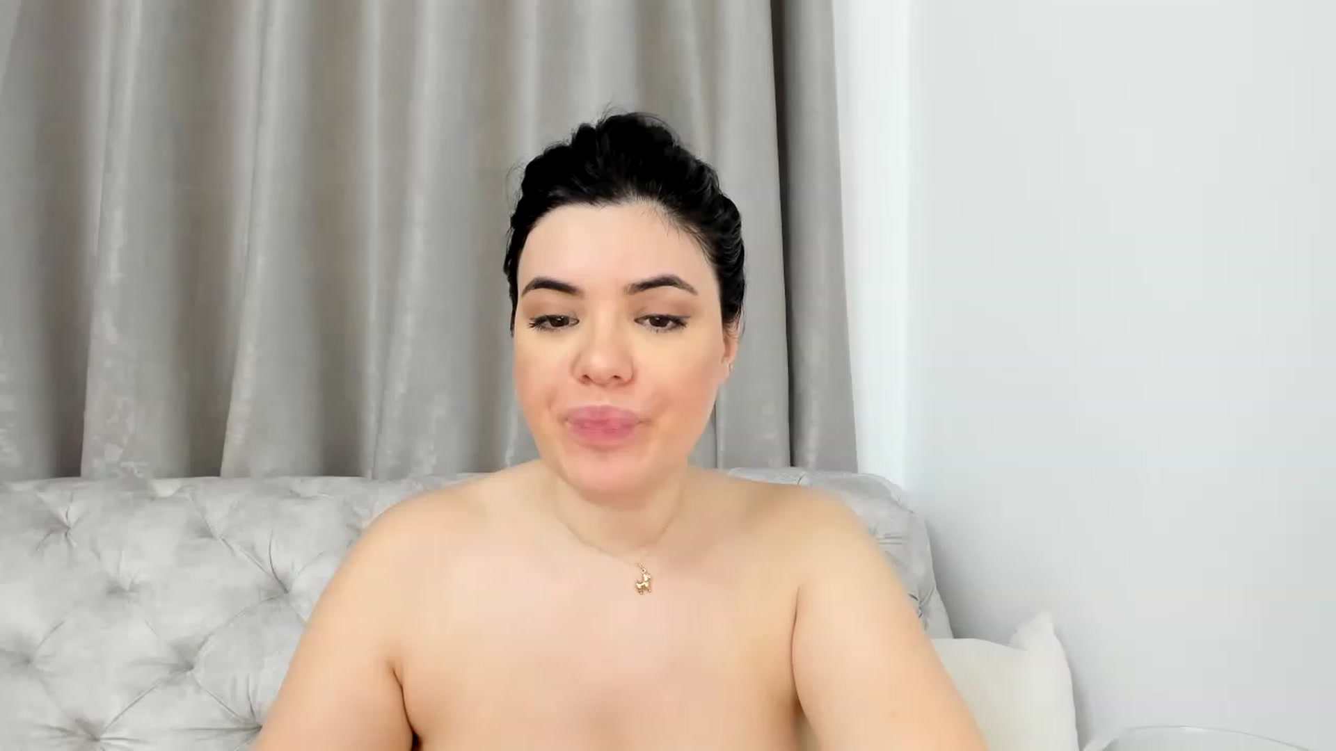 Gallery image thumbnail from Aeena's myfreecams stream on, 06/24/2023, 22:01 image 7 of 20