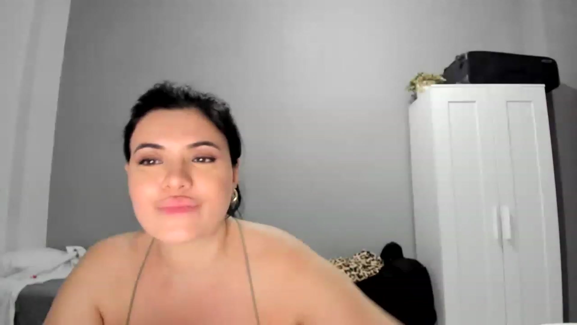 Gallery image thumbnail from Aeena's myfreecams stream on, 07/11/2023, 21:21 image 2 of 20