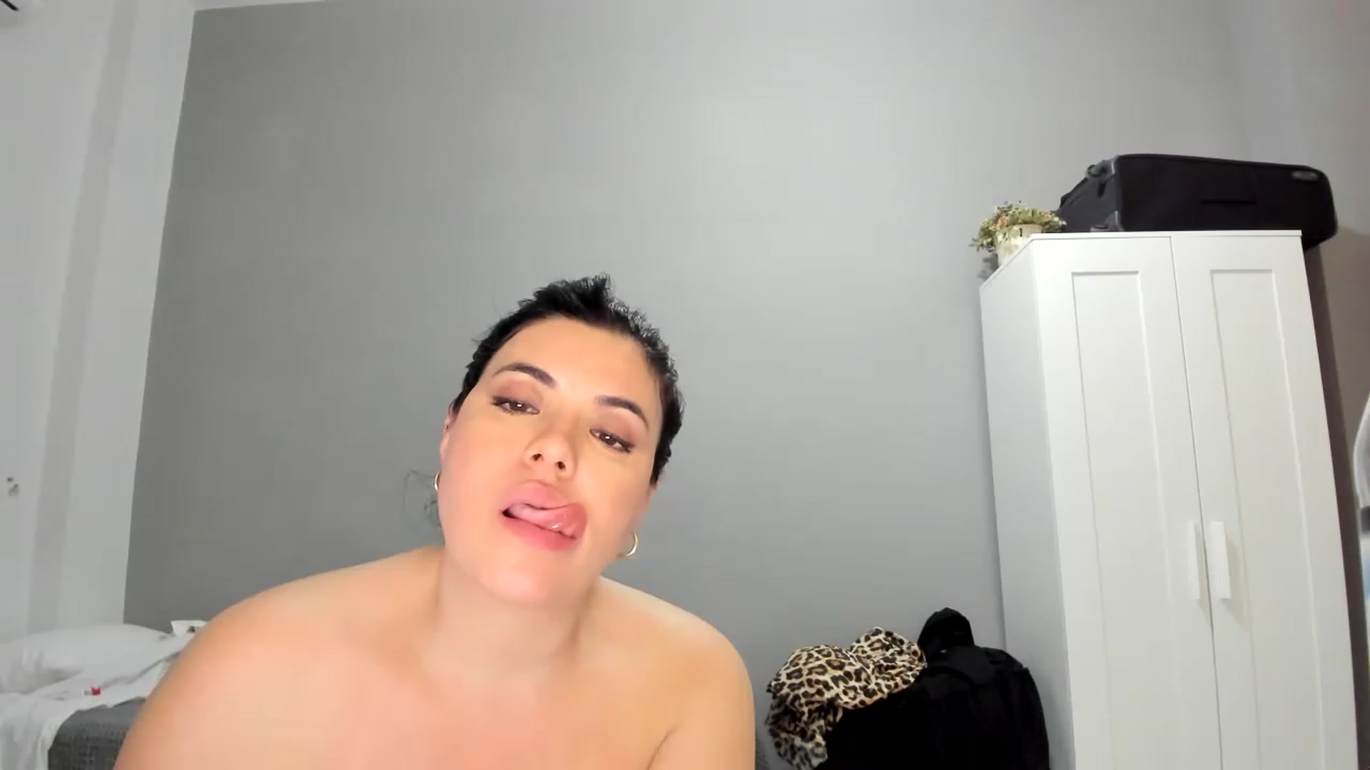 Gallery image thumbnail from Aeena's myfreecams stream on, 07/11/2023, 21:21 image 19 of 20