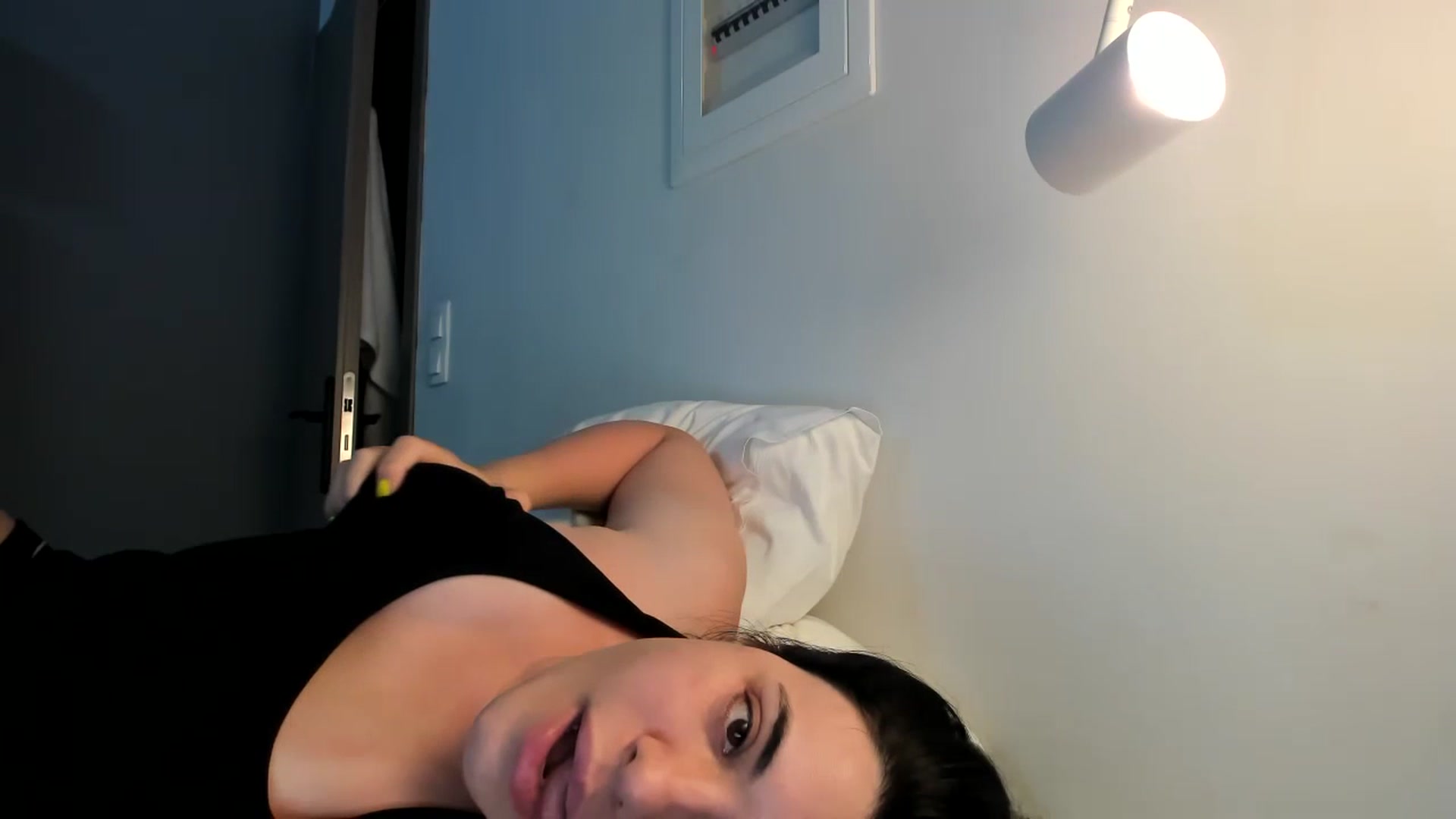 Gallery image thumbnail from Aeena's myfreecams stream on, 07/12/2023, 21:40 image 17 of 20