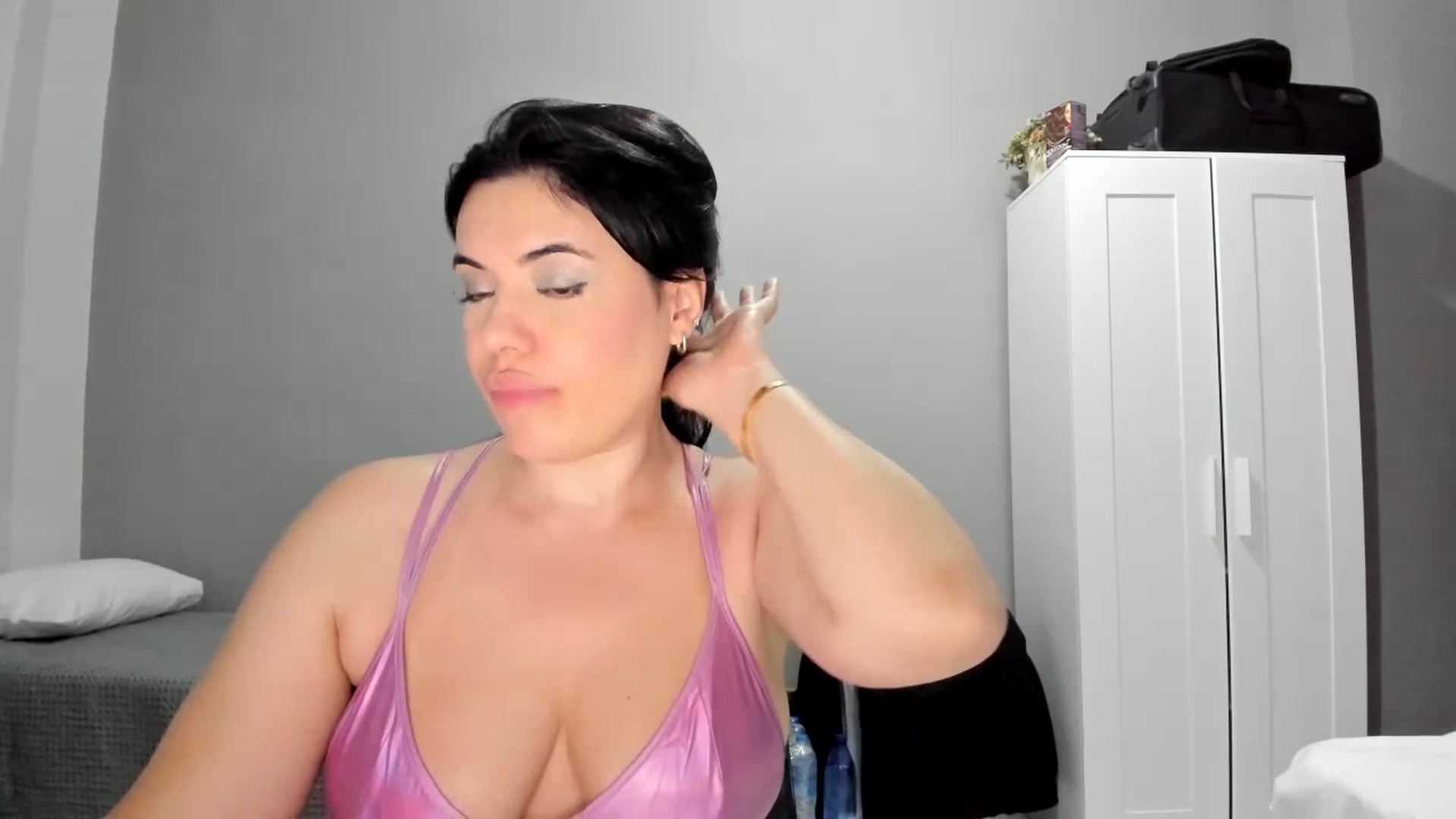 Gallery image thumbnail from Aeena's myfreecams stream on, 07/13/2023, 21:28 image 2 of 20