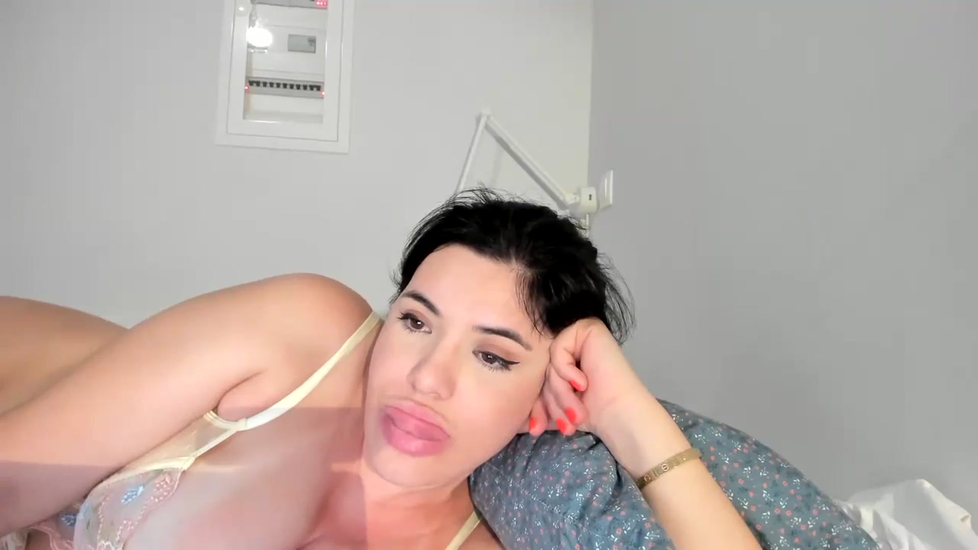 Gallery image thumbnail from Aeena's myfreecams stream on, 07/22/2023, 21:58 image 4 of 20