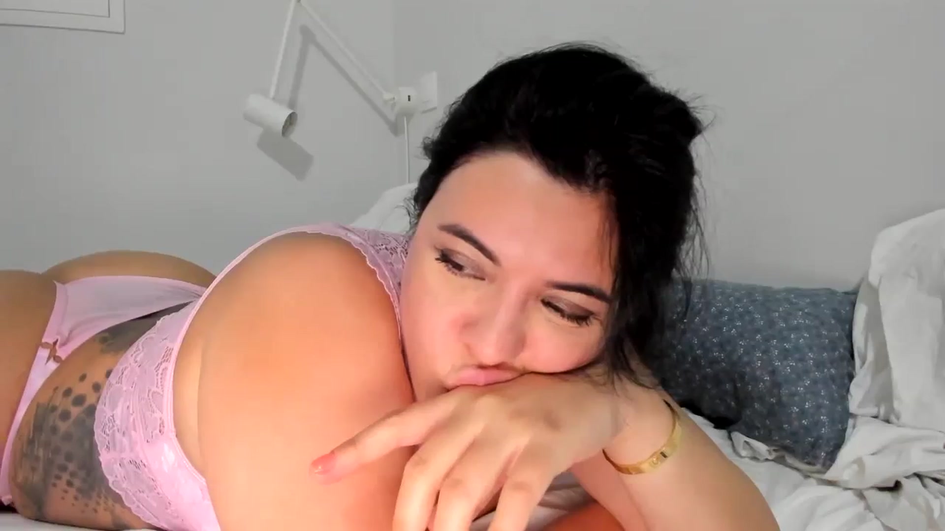 Gallery image thumbnail from Aeena's myfreecams stream on, 07/30/2023, 21:36 image 13 of 20