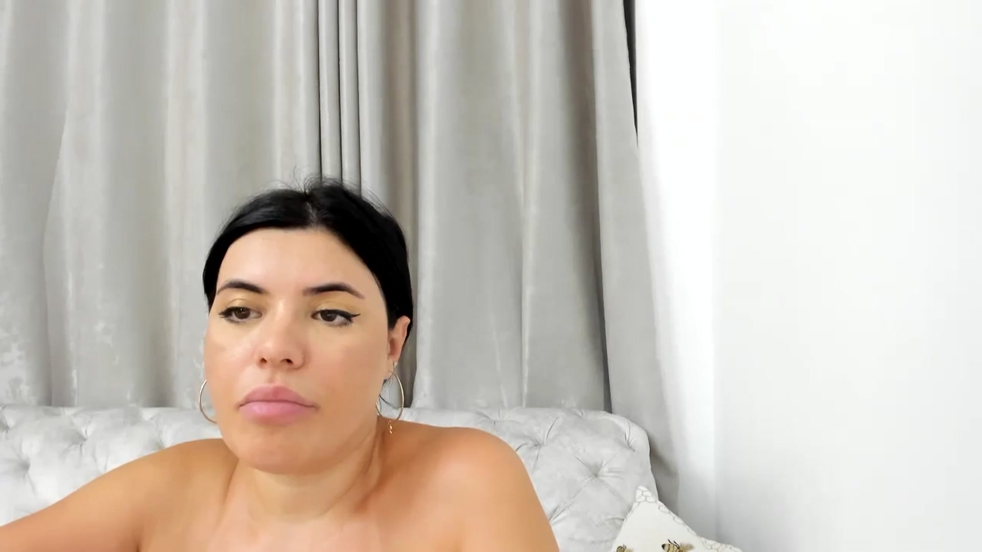 Gallery image thumbnail from Aeena's myfreecams stream on, 08/07/2023, 22:04 image 19 of 20