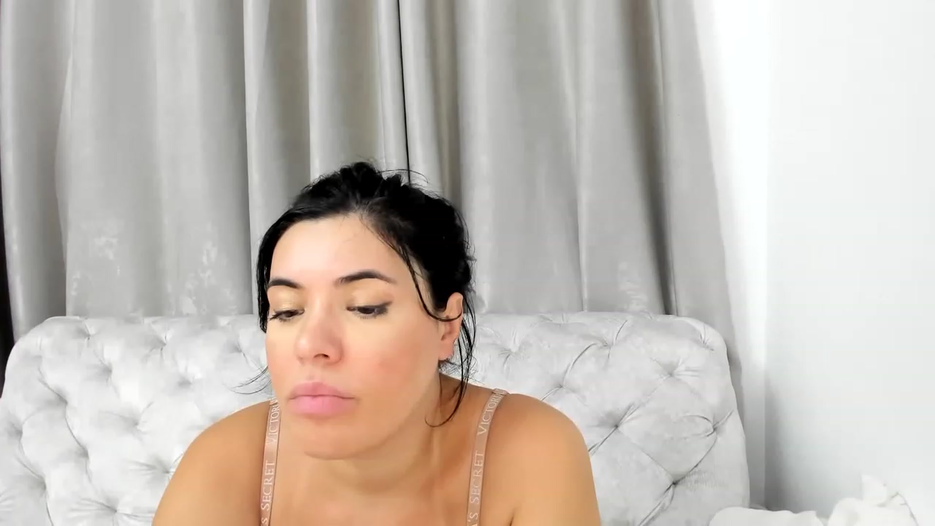 Gallery image thumbnail from Aeena's myfreecams stream on, 08/10/2023, 21:11 image 20 of 20
