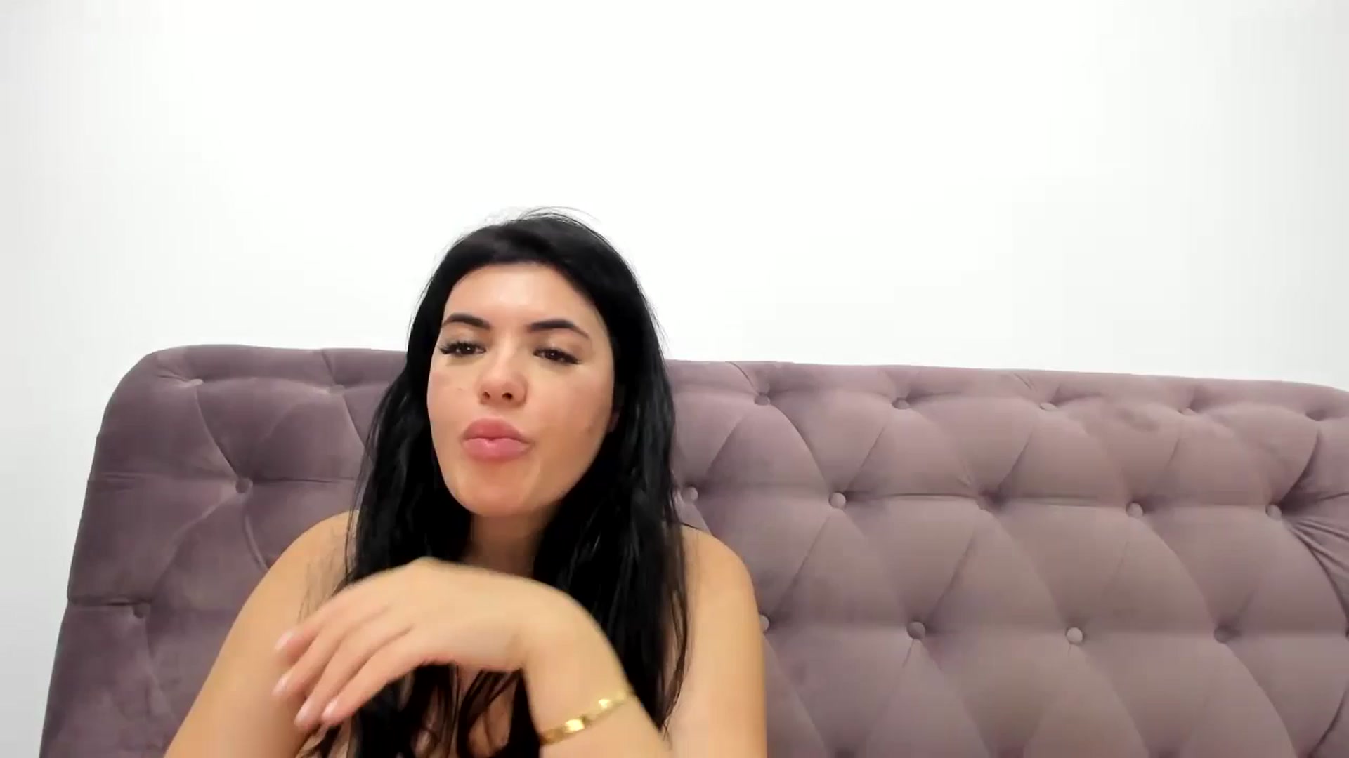 Gallery image thumbnail from Aeena's myfreecams stream on, 09/13/2023, 22:02 image 10 of 20