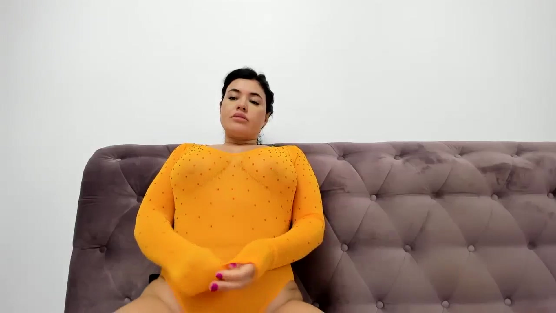 Gallery image thumbnail from Aeena's myfreecams stream on, 10/03/2023, 21:52 image 3 of 20