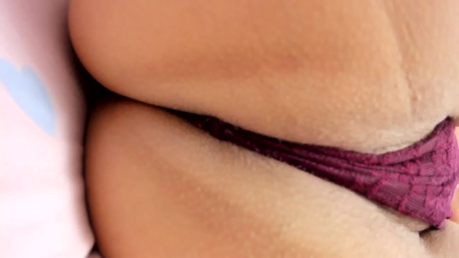 Gallery image thumbnail from Aeena's myfreecams stream on, 10/27/2023, 22:00 image 10 of 20