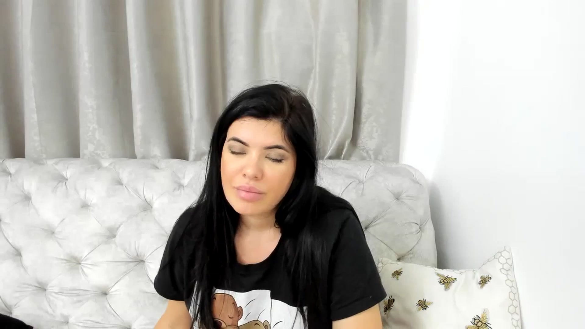 Gallery image thumbnail from Aeena's myfreecams stream on, 10/28/2023, 20:51 image 8 of 20