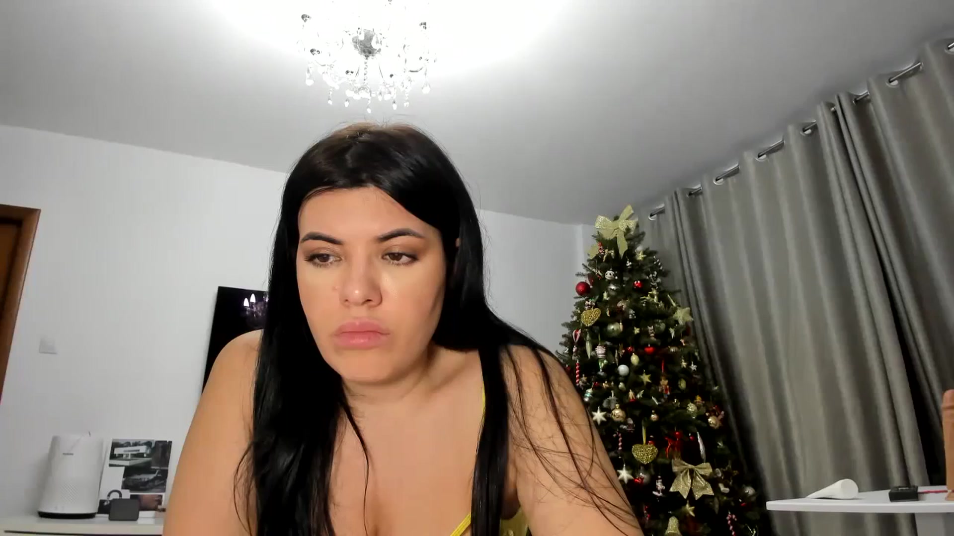 Gallery image thumbnail from Aeena's myfreecams stream on, 12/10/2023, 23:05 image 18 of 20