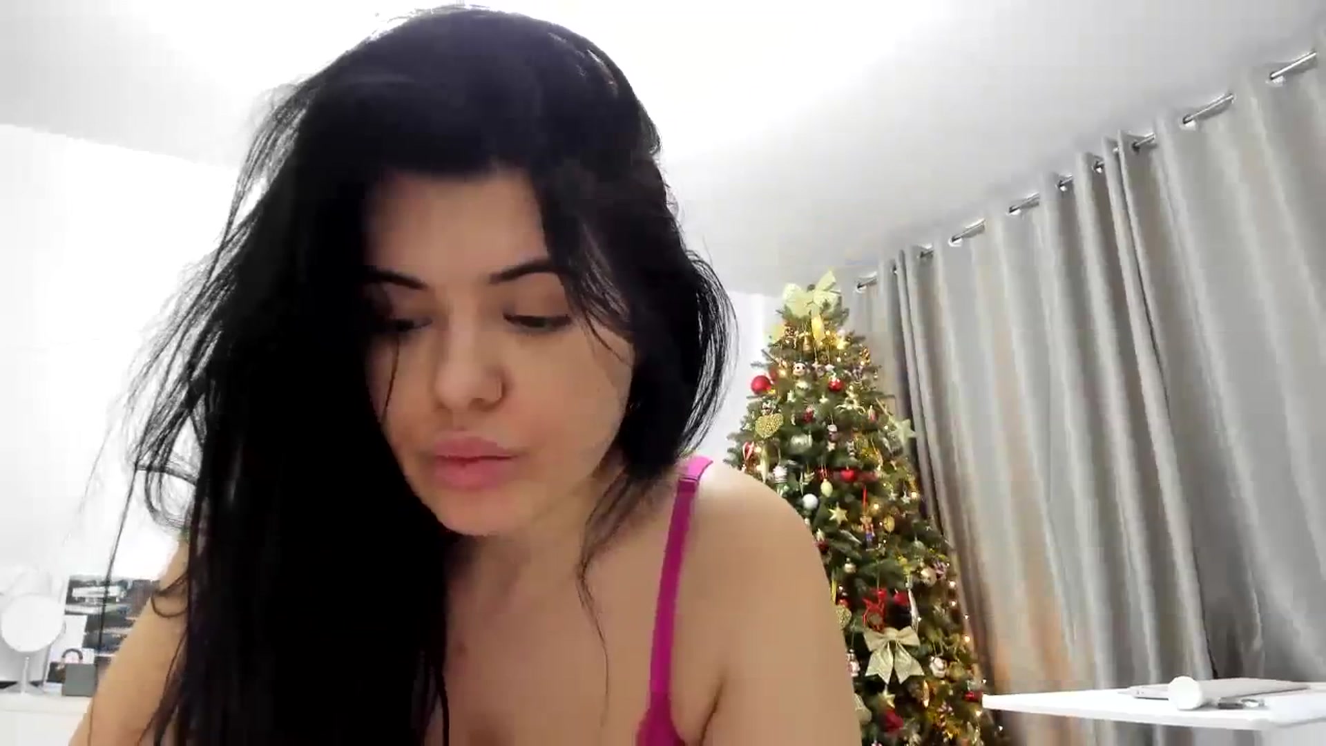 Gallery image thumbnail from Aeena's myfreecams stream on, 12/15/2023, 22:56 image 11 of 20