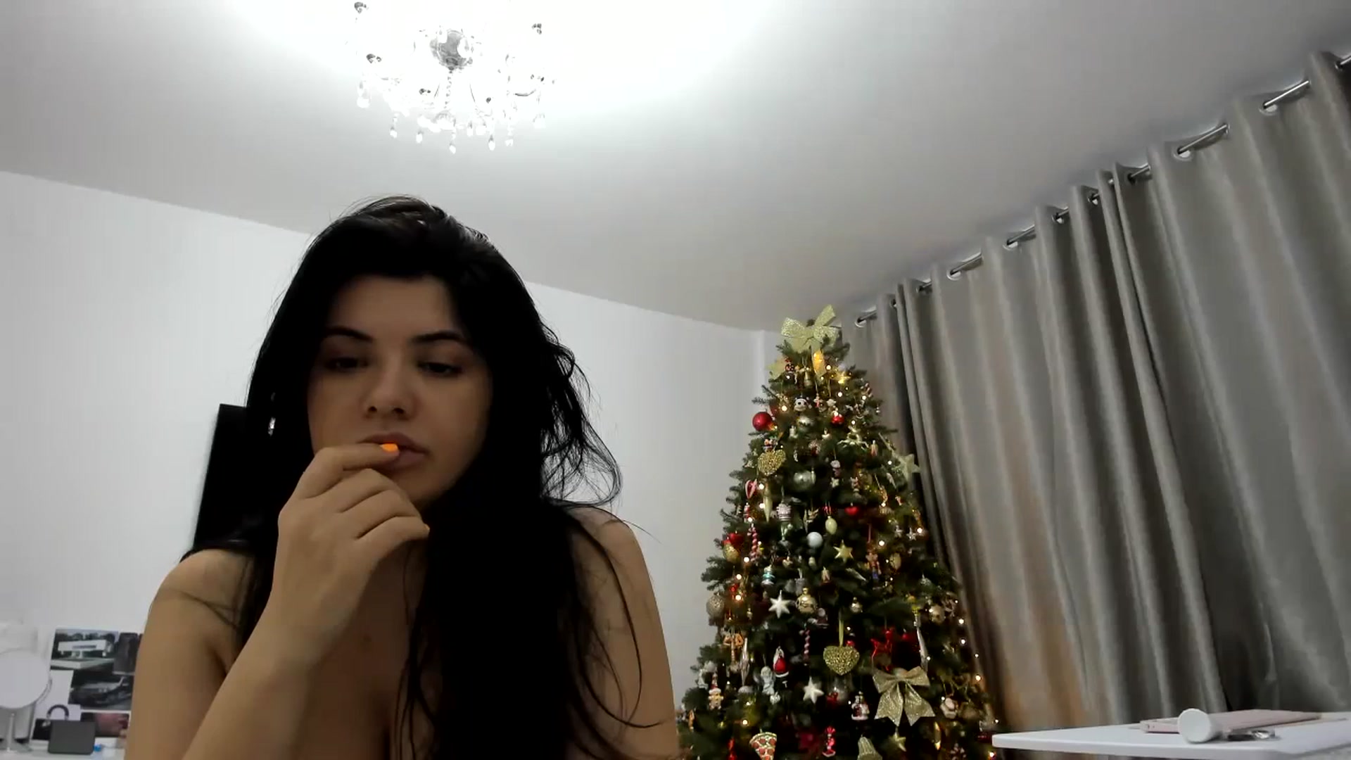 Gallery image thumbnail from Aeena's myfreecams stream on, 12/15/2023, 22:56 image 9 of 20