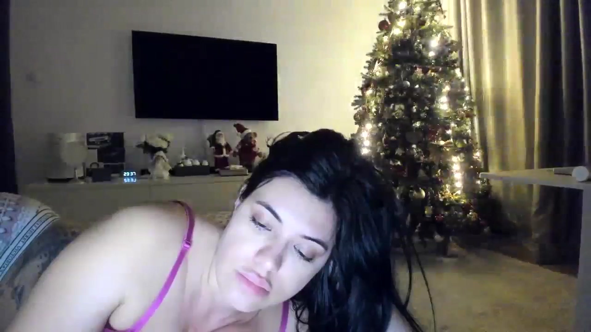 Gallery image thumbnail from Aeena's myfreecams stream on, 12/15/2023, 22:56 image 7 of 20