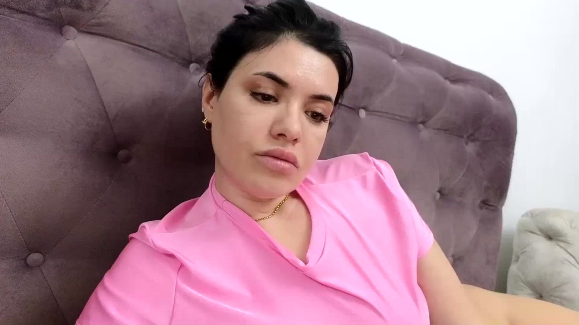 Gallery image thumbnail from Aeena's myfreecams stream on, 04/09/2024, 22:59 image 15 of 20