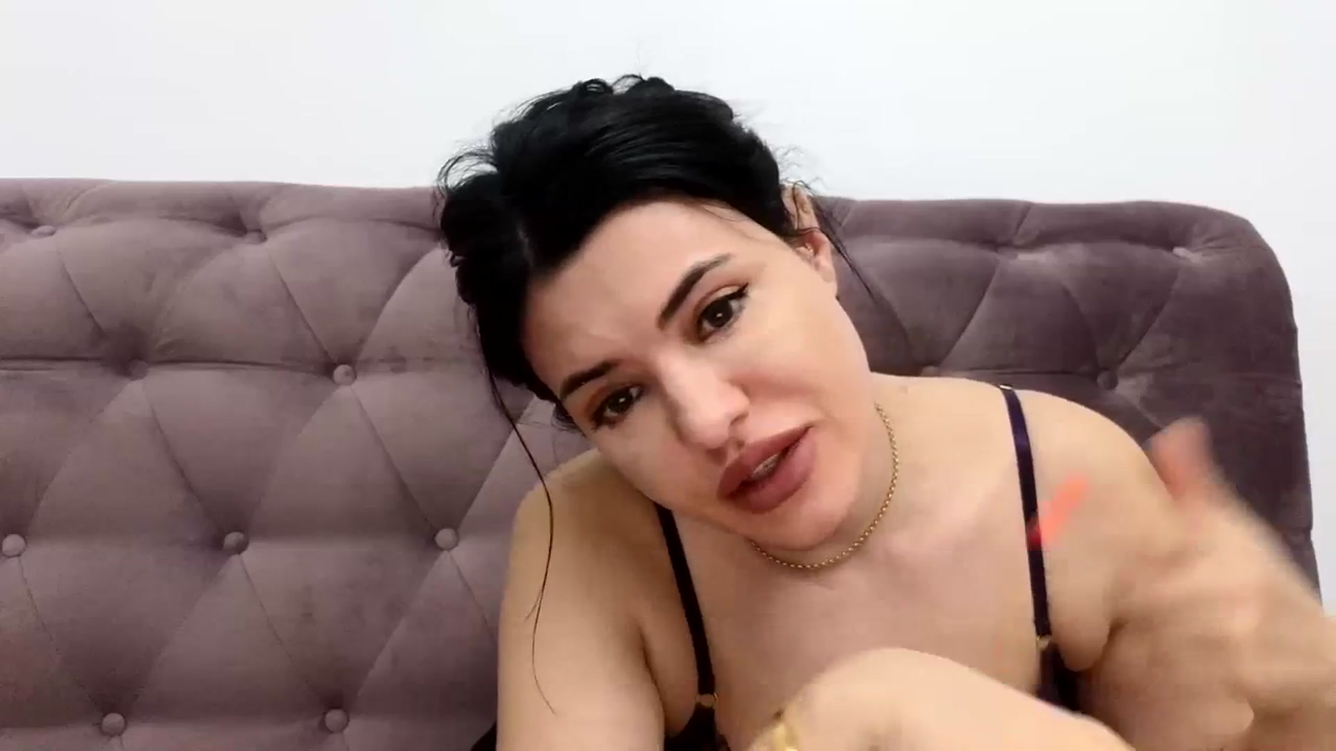 Gallery image thumbnail from Aeena's myfreecams stream on, 04/11/2024, 23:04 image 7 of 20