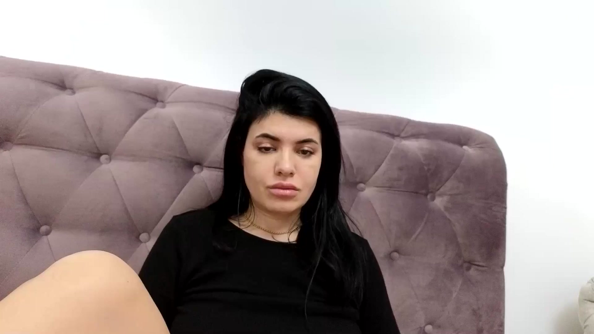 Gallery image thumbnail from Aeena's myfreecams stream on, 04/21/2024, 23:13 image 9 of 20