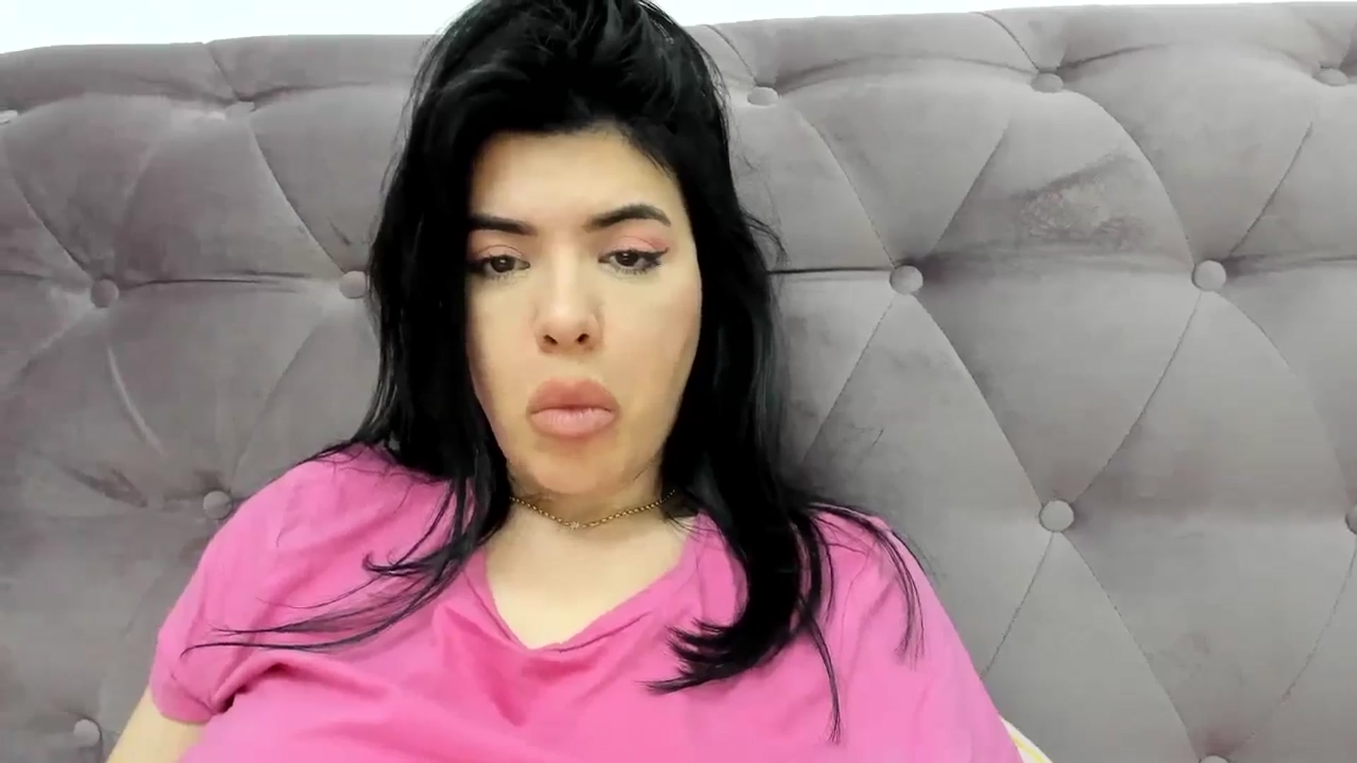 Gallery image thumbnail from Aeena's myfreecams stream on, 05/14/2024, 21:21 image 14 of 20