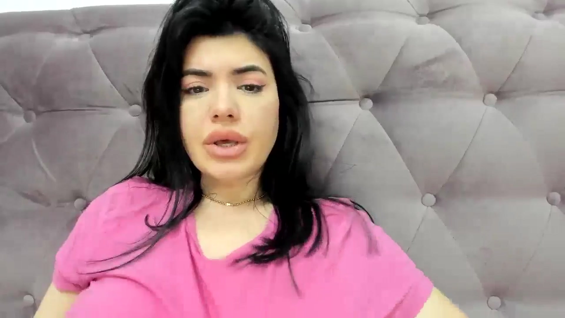 Gallery image thumbnail from Aeena's myfreecams stream on, 05/14/2024, 21:21 image 13 of 20
