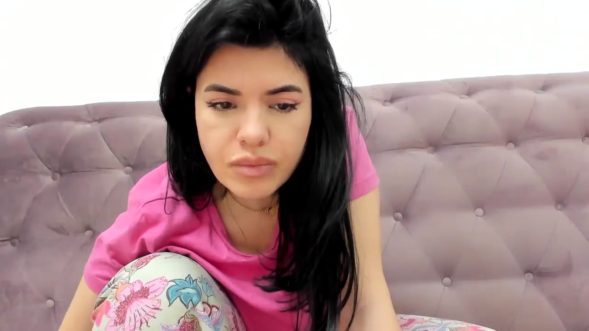 Gallery image thumbnail from Aeena's myfreecams stream on, 05/14/2024, 23:03 image 10 of 20