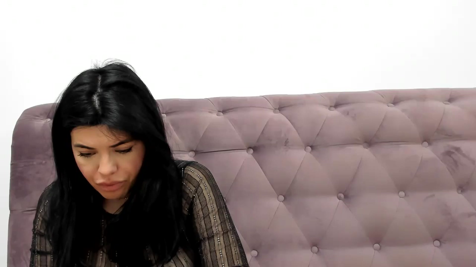 Gallery image thumbnail from Aeena's myfreecams stream on, 05/17/2024, 23:06 image 1 of 20