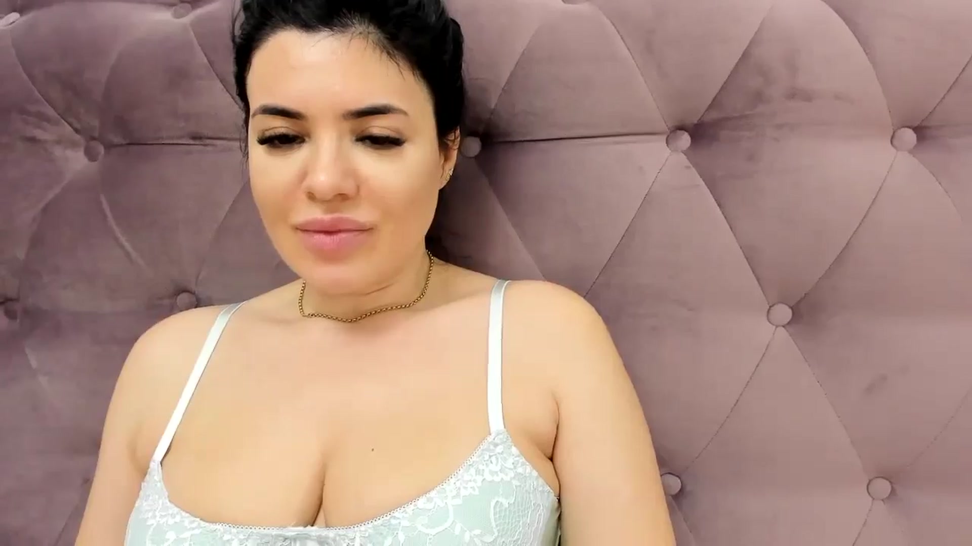 Gallery image thumbnail from Aeena's myfreecams stream on, 06/11/2024, 22:58 image 5 of 20