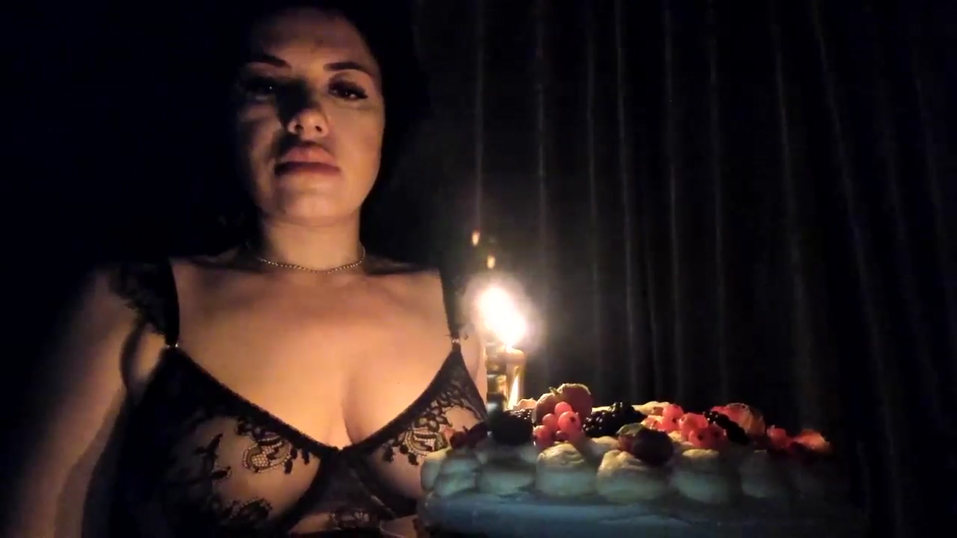 Gallery image thumbnail from Aeena's myfreecams stream on, 07/03/2024, 22:51 image 6 of 20