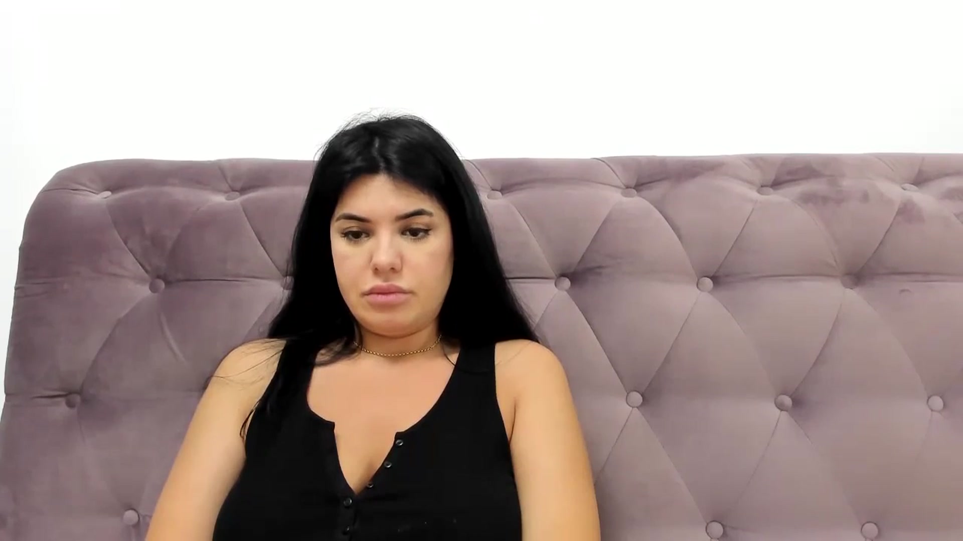 Gallery image thumbnail from Aeena's myfreecams stream on, 10/13/2024, 23:08 image 3 of 20