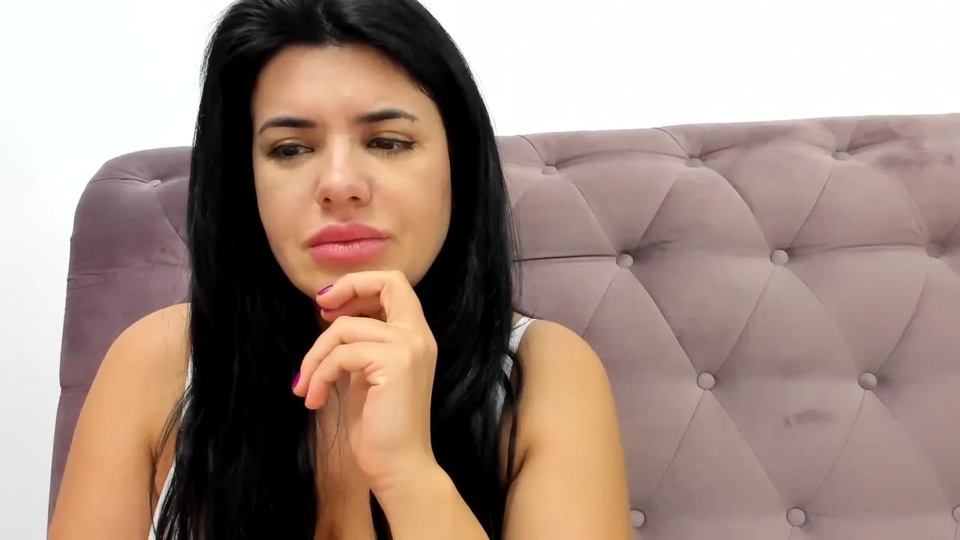Gallery image thumbnail from Aeena's myfreecams stream on, 10/14/2024, 23:05 image 15 of 20