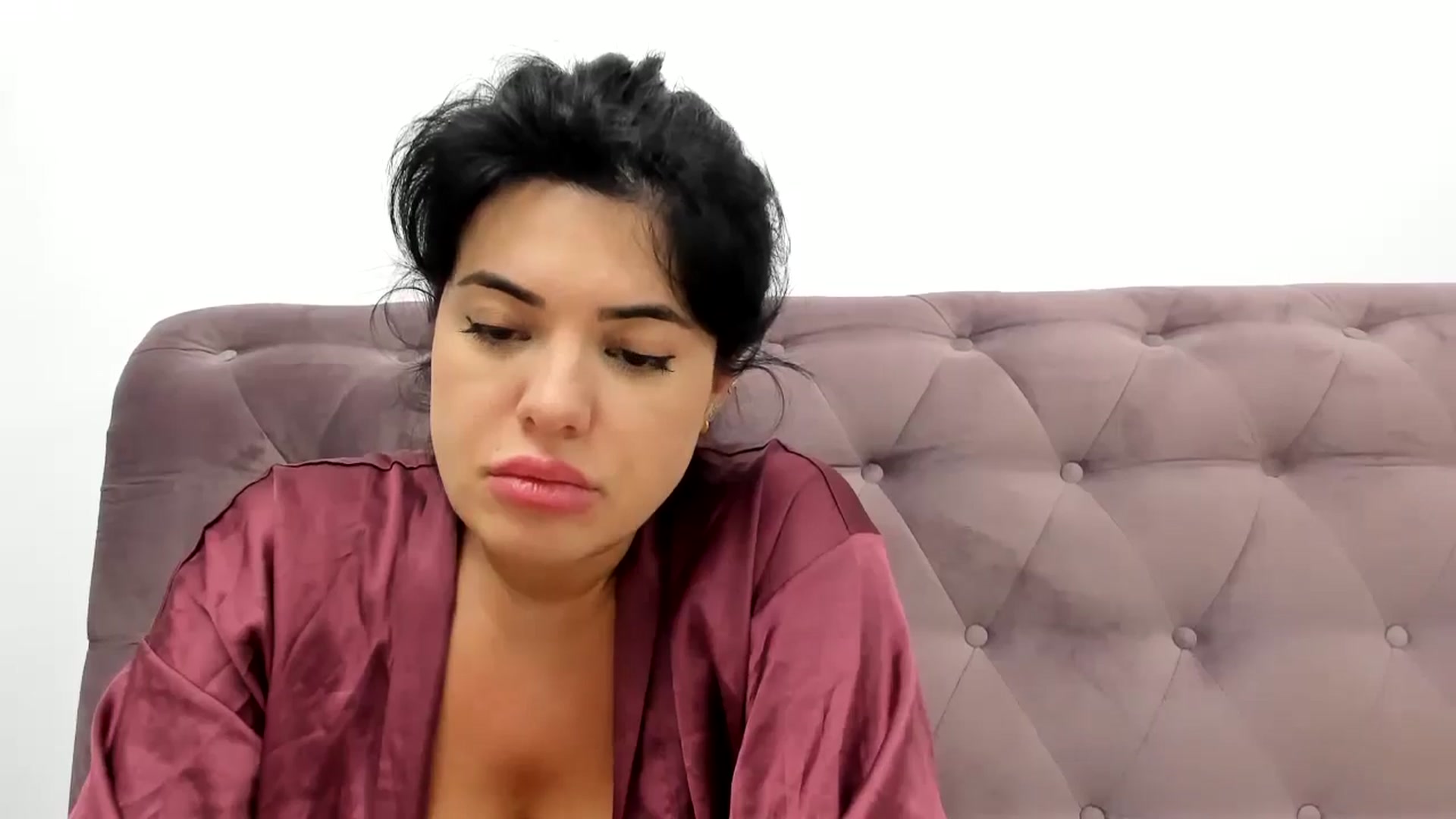 Gallery image thumbnail from Aeena's myfreecams stream on, 10/30/2024, 23:04 image 12 of 20