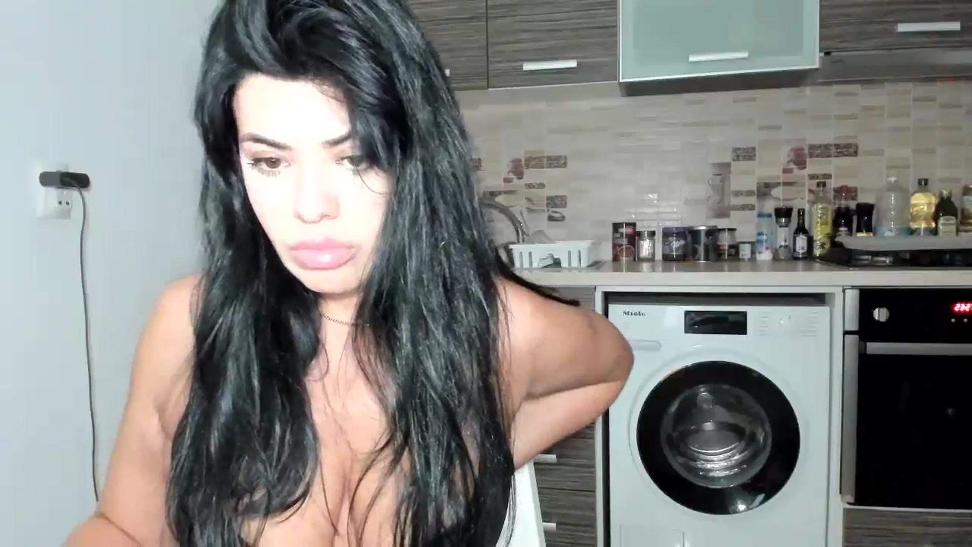Gallery image thumbnail from Aeena's myfreecams stream on, 11/09/2024, 23:04 image 5 of 20