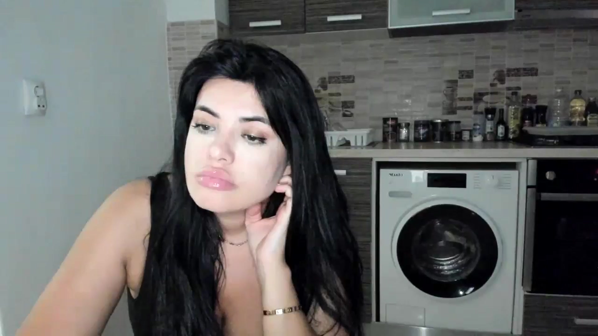 Gallery image thumbnail from Aeena's myfreecams stream on, 11/09/2024, 23:04 image 19 of 20