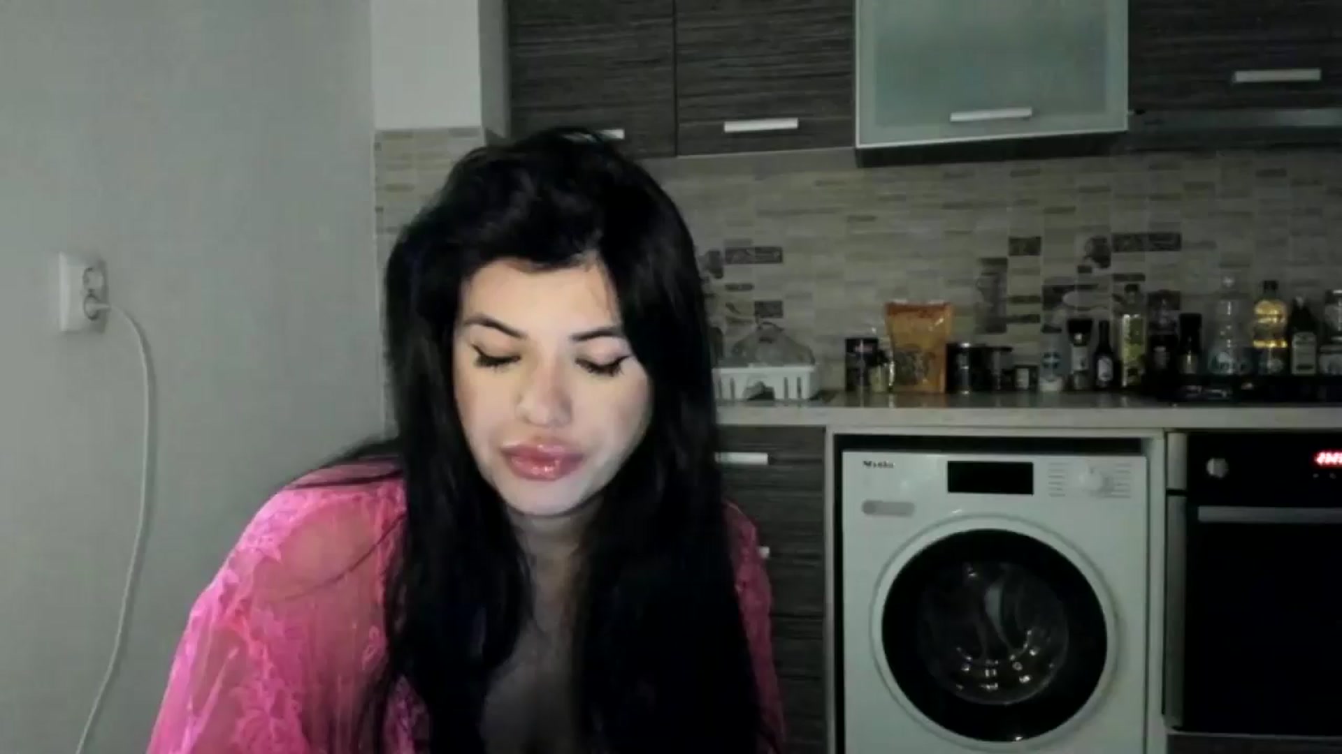 Gallery image thumbnail from Aeena's myfreecams stream on, 11/13/2024, 23:03 image 4 of 20