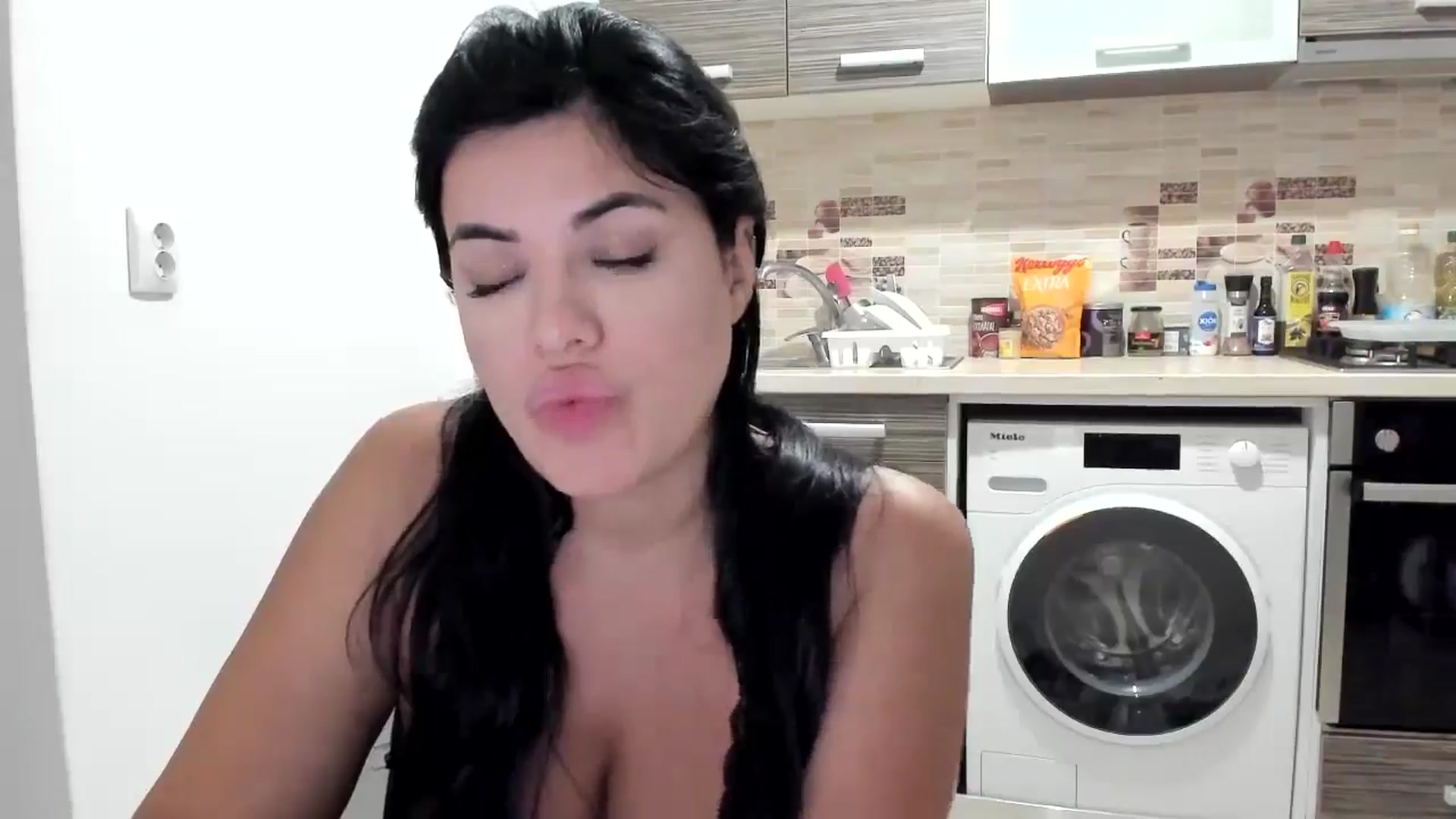 Gallery image thumbnail from Aeena's myfreecams stream on, 11/14/2024, 22:48 image 9 of 20