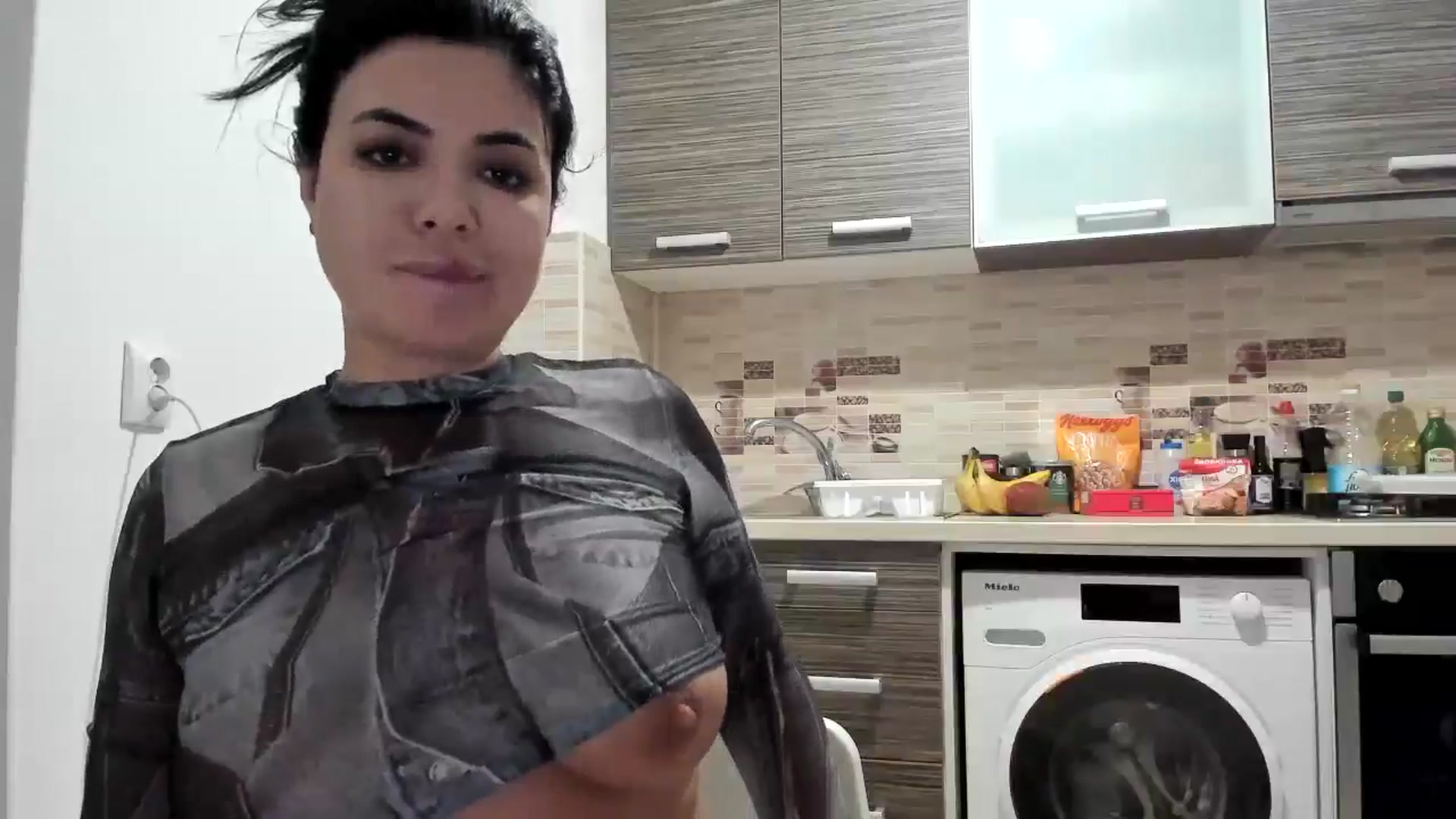 Gallery image thumbnail from Aeena's myfreecams stream on, 12/02/2024, 23:02 image 18 of 20