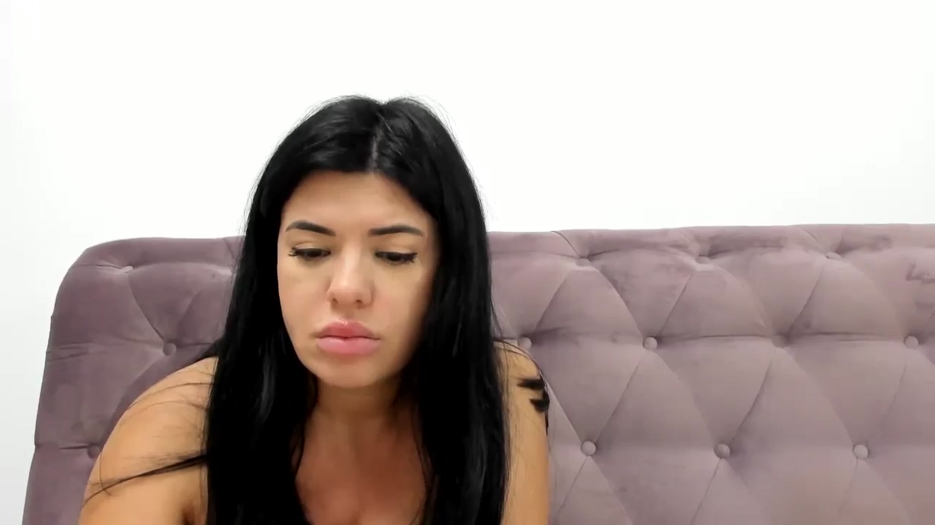 Gallery image thumbnail from Aeena's myfreecams stream on, 12/05/2024, 23:03 image 13 of 20