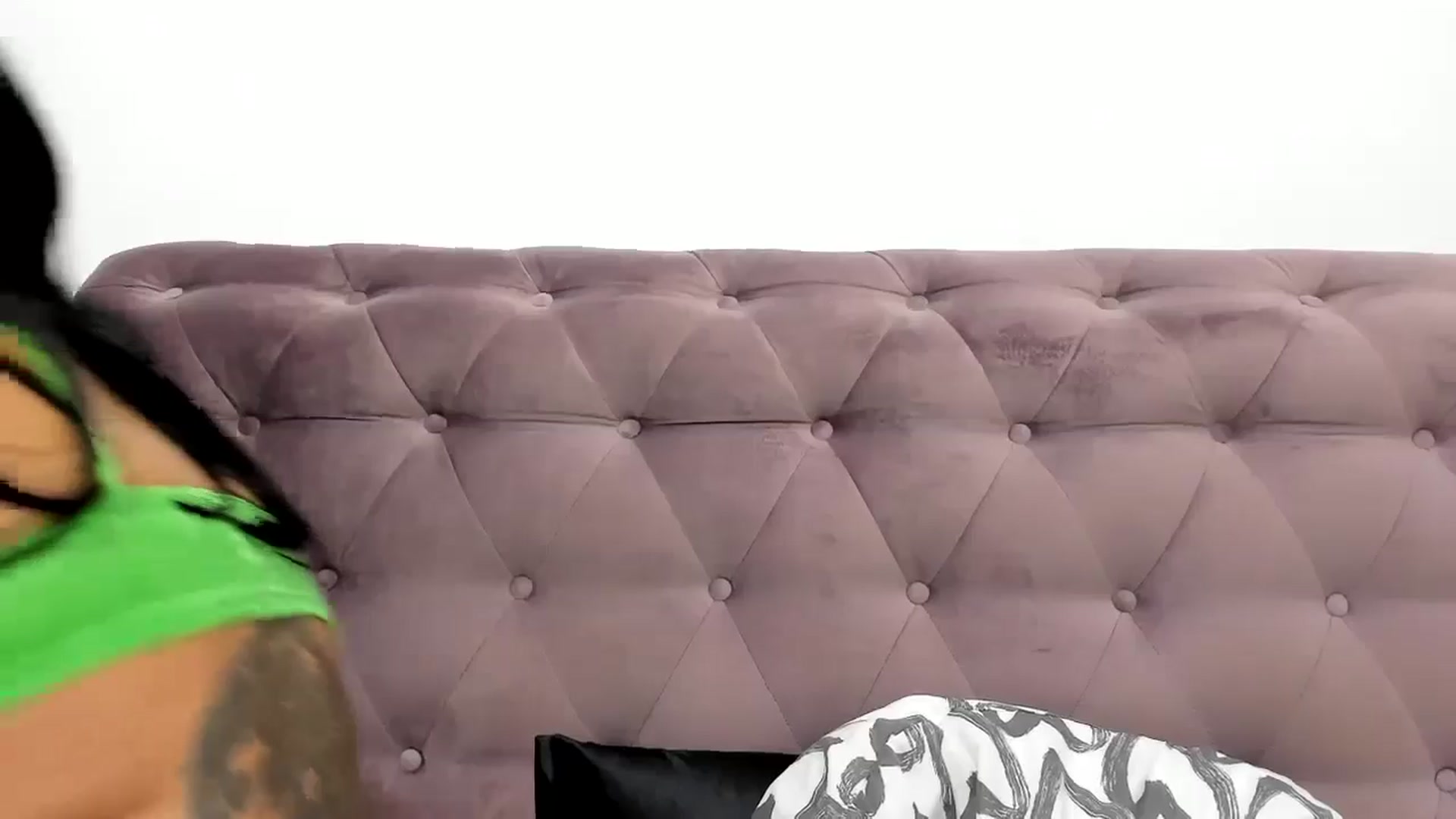 Gallery image thumbnail from Aeena's myfreecams stream on, 12/22/2024, 21:18 image 3 of 20