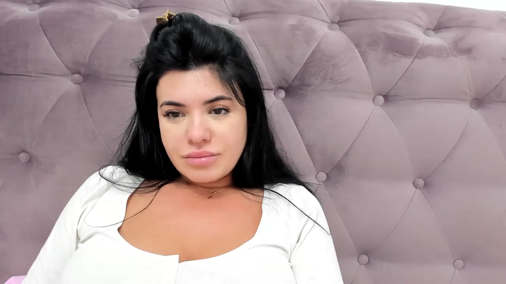 Gallery image thumbnail from Aeena's myfreecams stream on, 01/12/2025, 23:06 image 18 of 20