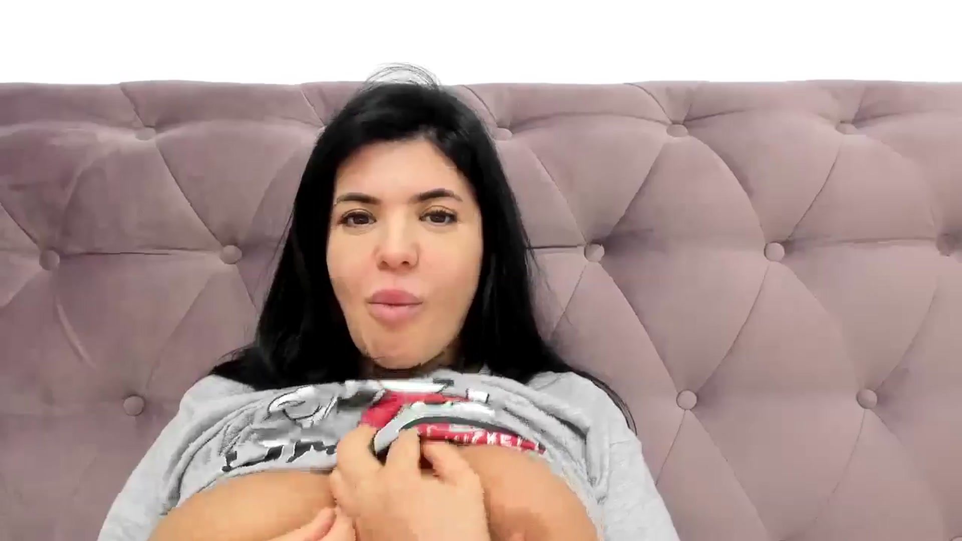 Gallery image thumbnail from Aeena's myfreecams stream on, 02/06/2025, 23:04 image 14 of 20