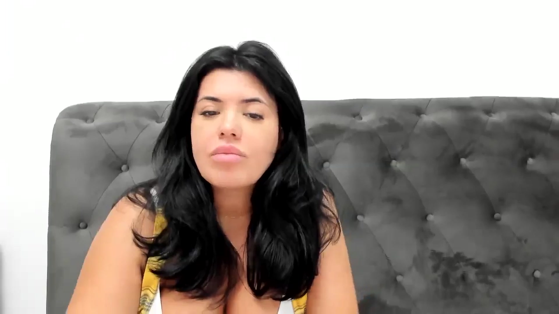 Gallery image thumbnail from Aeena's myfreecams stream on, 05/15/2025, 22:04 image 4 of 20