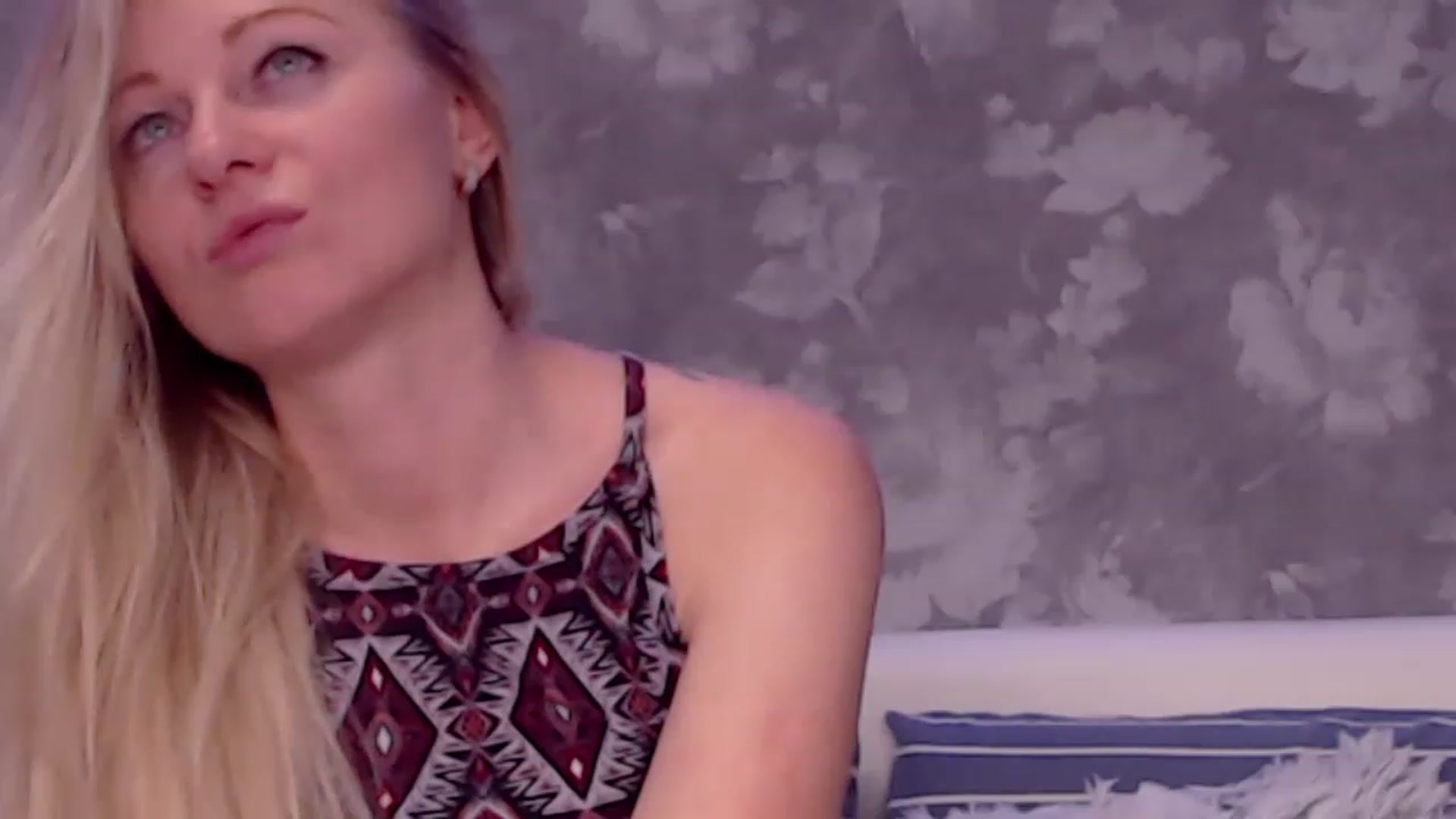 Gallery image thumbnail from Aelarie's myfreecams stream on, 11/21/2022, 17:22 image 15 of 20