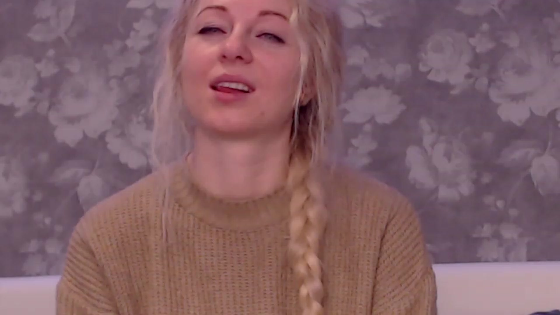 Gallery image thumbnail from Aelarie's myfreecams stream on, 11/27/2022, 10:23 image 14 of 20